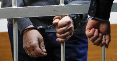 إحالة عاطل للجنايات بتهمة سرقة سيدة بالإكراه فى قصر النيل